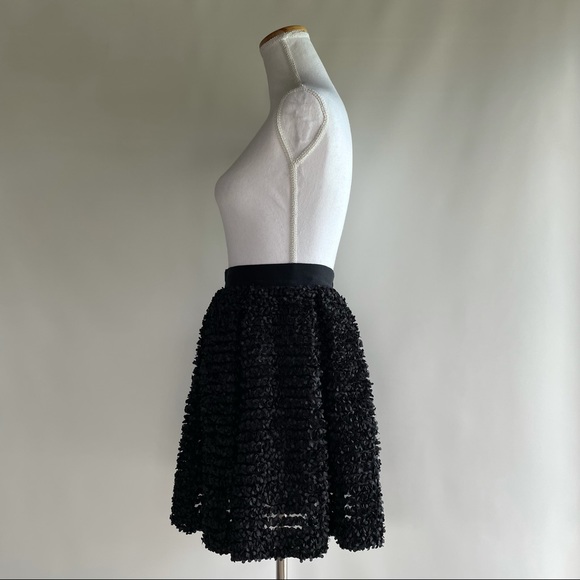 Red Valentino Floral Appliqué Mini Skirt - sz 38 - Picture 4 of 6